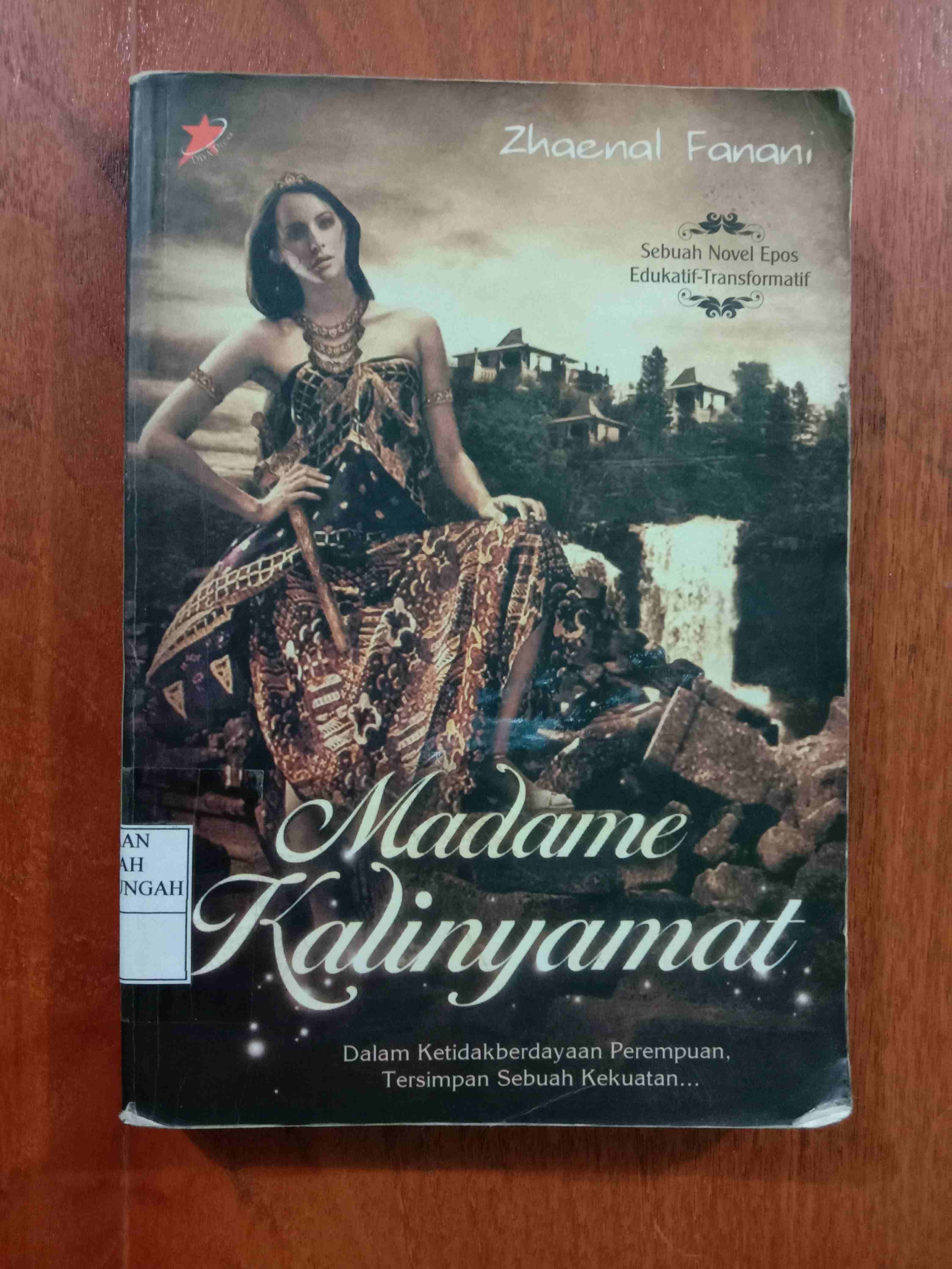 MADAME KALINYAMAT: DALAM KETIDAKBERDAYAAN PEREMPUAN
